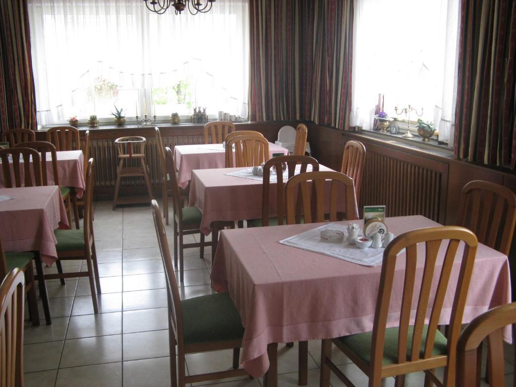 Gasthaus Roter Hahn Hotel Höflein an der Donau Esterno foto