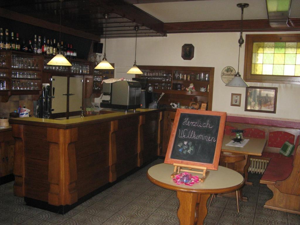 Gasthaus Roter Hahn Hotel Höflein an der Donau Esterno foto